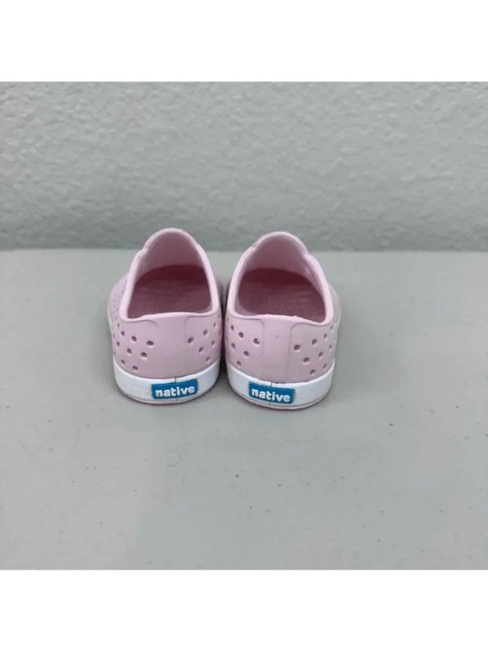 Native Jefferson Pink Slip On Water Shoes Lightweight Toddler Girl size 6